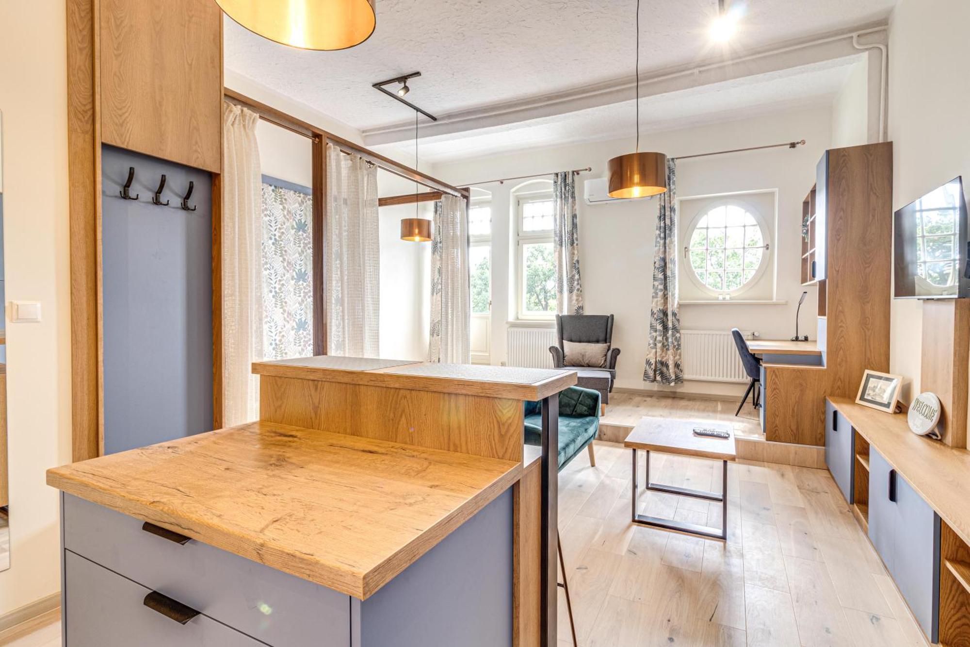 Rentplanet - Powstancow Slaskich Apartment